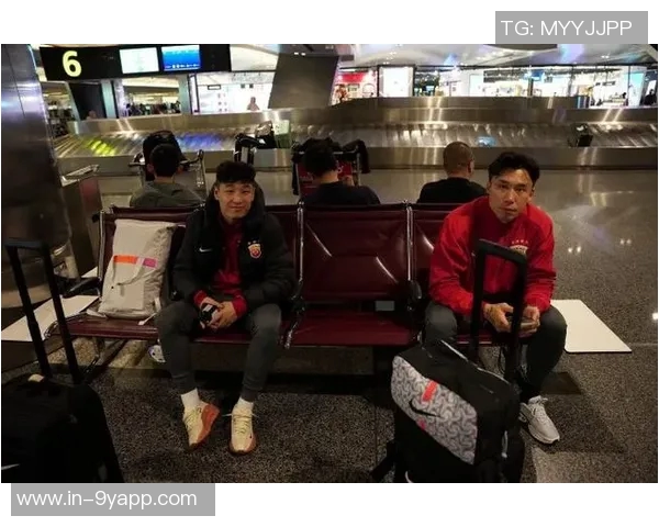 海港租借横滨水手中场让克劳德并附带买断条款的最新消息